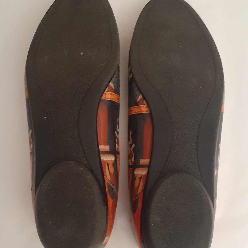 Icon Wearable Art Eastern/Buddha Shoes - Picture 8 of 10